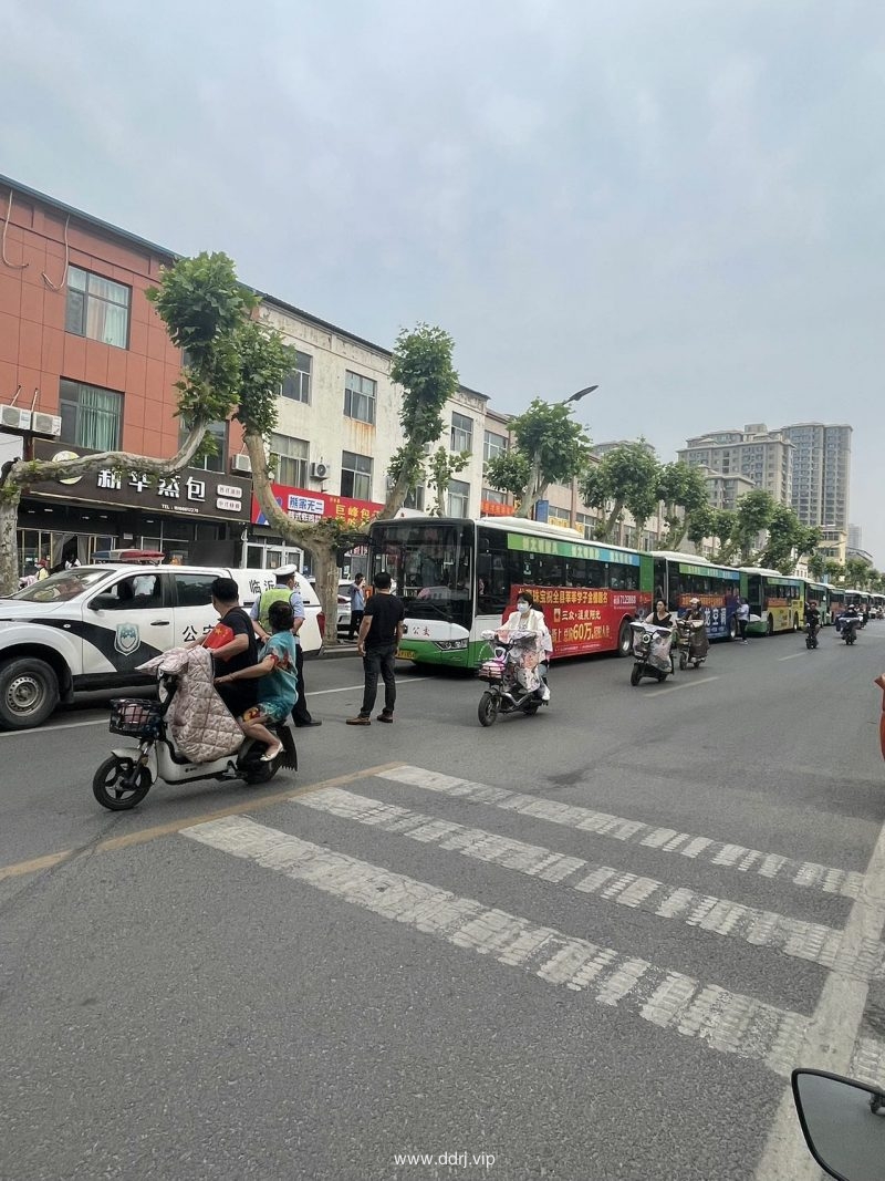 023-6-8，懂懂学习群聊天记录（2）：优秀的人，高中时已经觉醒了，知道自己想要什么。"